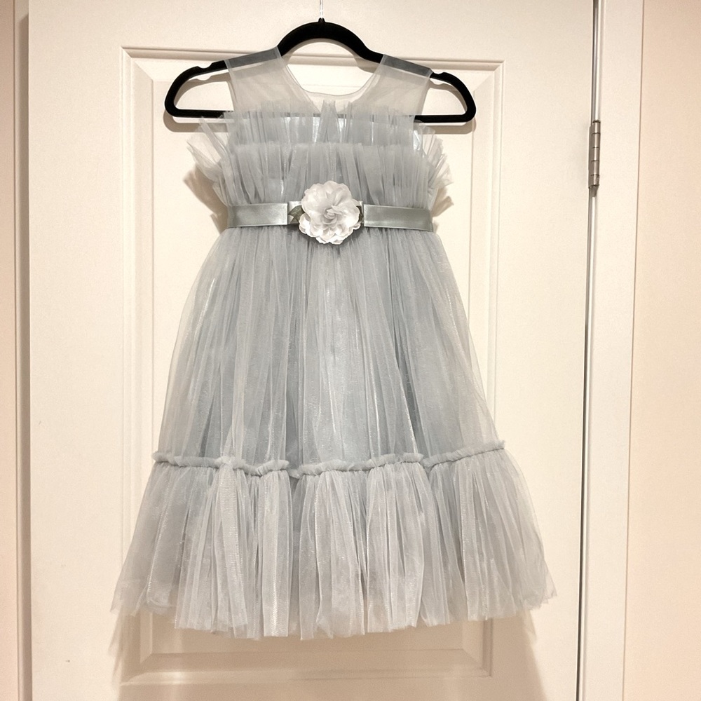 Girl’s Adorable Dress Size 6T